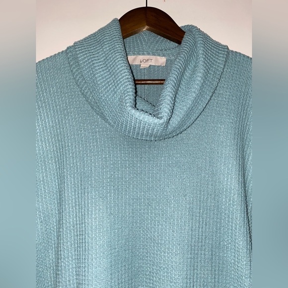 Loft Waffle Knit Stretch Sweater Cowl Neck Split Hem Women M‎ Outdoor Weather - Picture 5 of 7